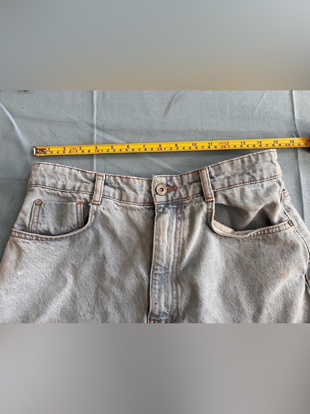 Zara Mom Denim Shorts Sz 10 Rolled Hem Light Wash High Rise - Picture 4 of 7